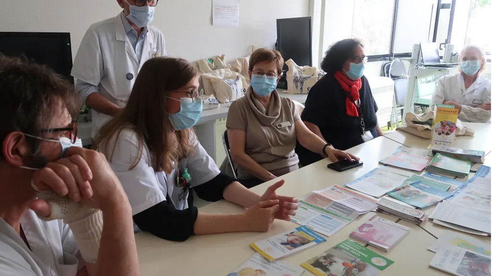 échange entre Inner Wheel et le personnel hospitalier de l'hôpital de Clocheville