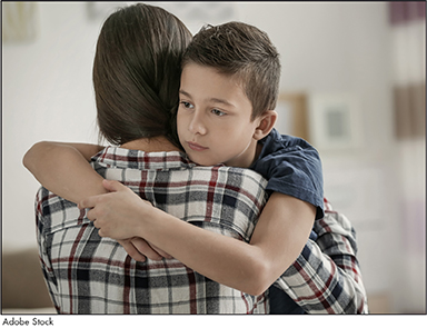 un enfant et un parent