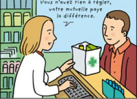 Une pharmacienne donne un sac de médicament à un client en lui disant : " Vous n'avez rien à régler, votre mutuelle paye la différence".