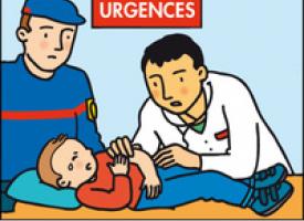 Un pompier accompagne un enfant aux urgences