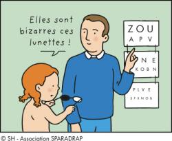 Un enfant qui fait un test de vision